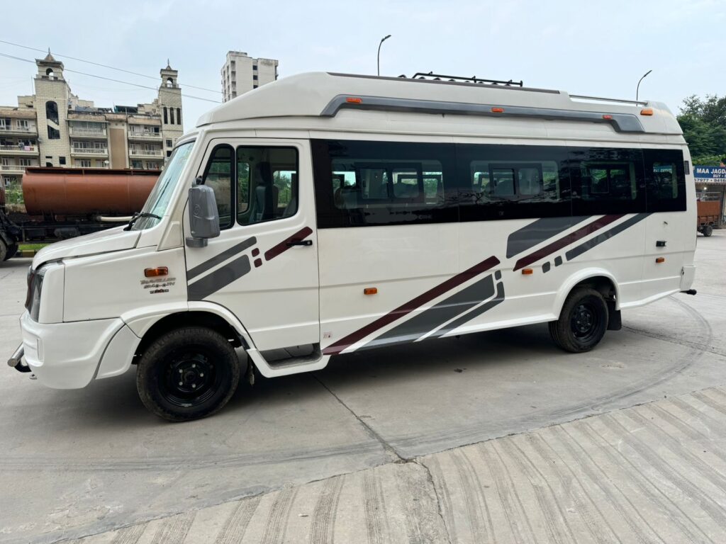 Tempo Traveller 12-17 seater for group travel and events in Chandrapur