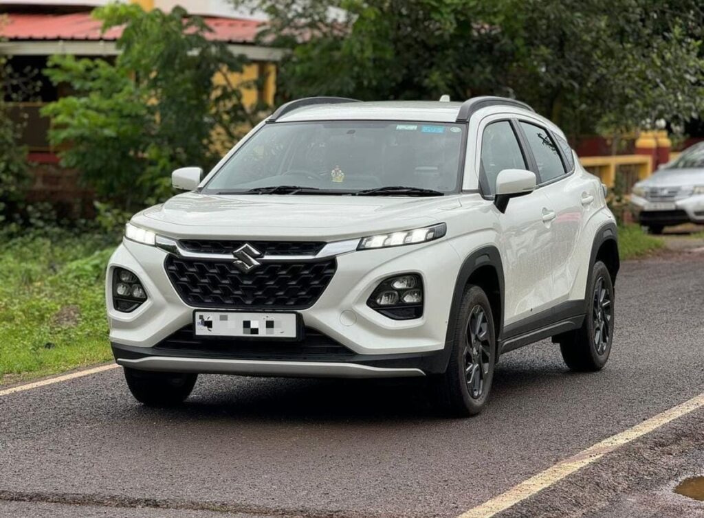 Book Hatchback Taxi in Nagpur for affordable and reliable travel across city